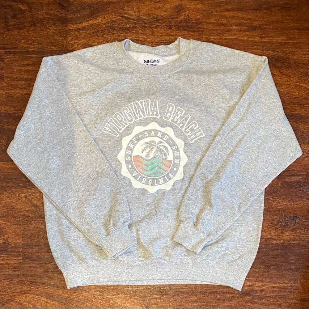 Gildan Graphic Virginia Beach Grey Crew Neck Sweater Sweatshirt